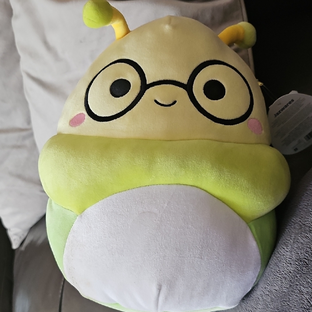 Gilma The Bookworm Squishmallow Cute Yellow-Green Plush Bug with Glasses New
